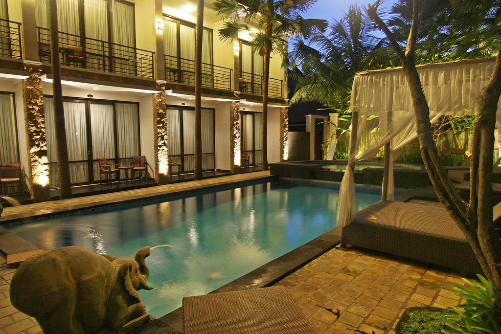 Hotel The Grand Sunti BALI Exterior foto