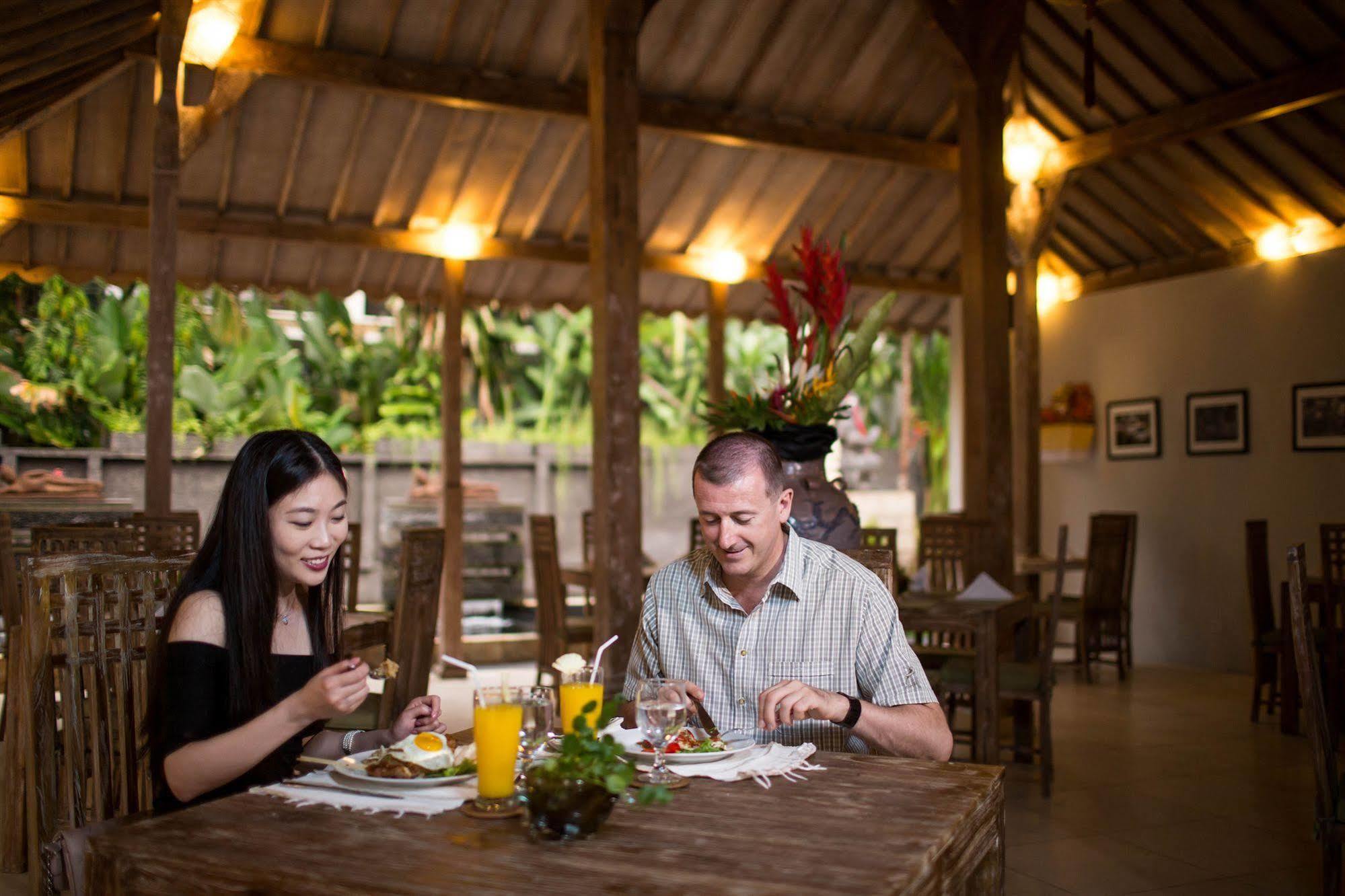 Hotel The Grand Sunti BALI Exterior foto